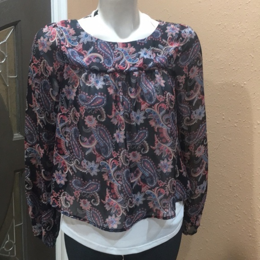 xhilaration black patterned long sleeve blouse